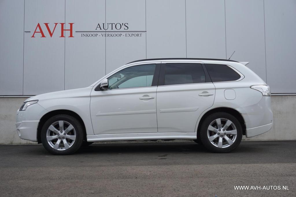 Mitsubishi Outlander 2.0 phev instyle+