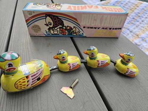 Vintage jaren 70 blikken (duck family)opwindbaar speelgoed met doos