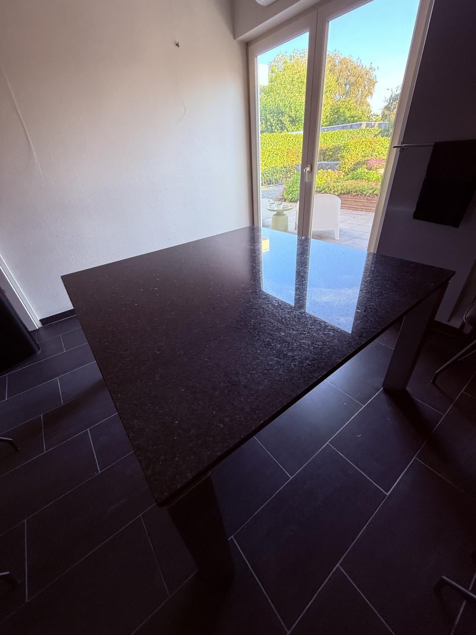 Design eettafel 8 personen vierkant
