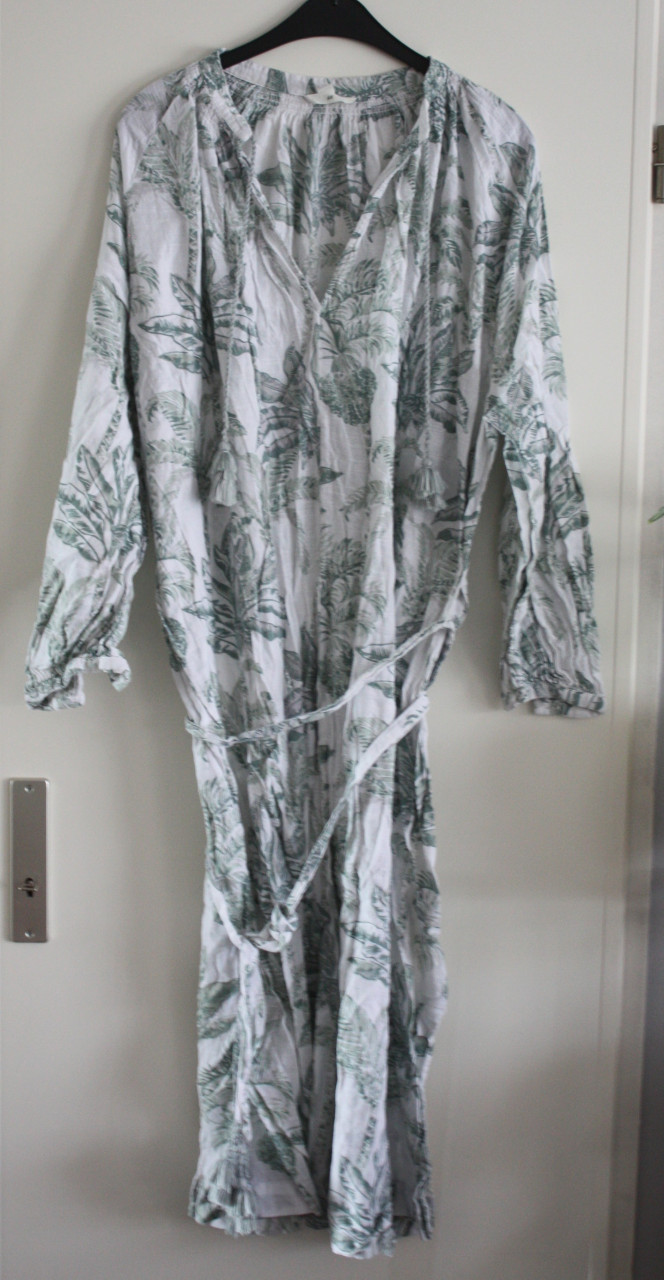 Lange jurk wit groene bloemen  maat xL