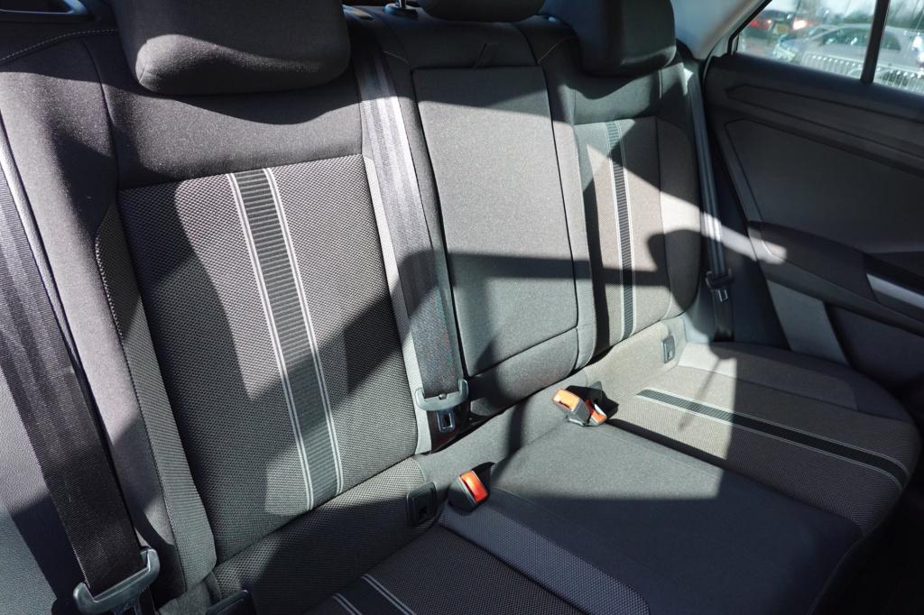 Volkswagen T-roc 1.5 tsi sport