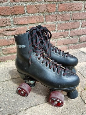 Rolschaatsen maat 38