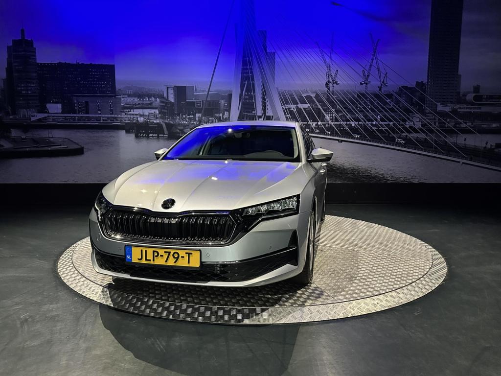 Skoda Octavia 1.5 tsi mhev business edition plus *navi*led*appconnect*camer