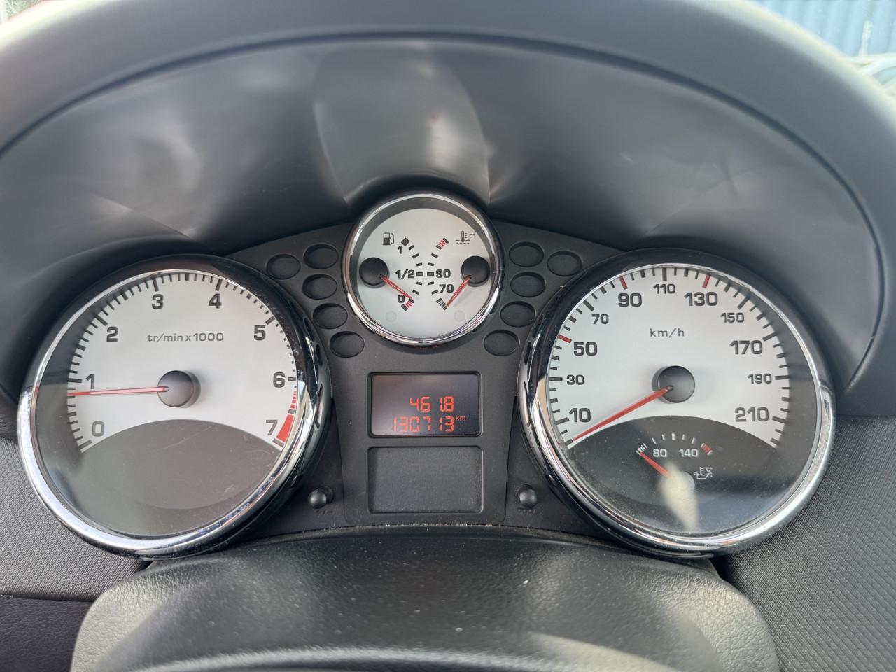 Zeer leuke Peugeot 207CC