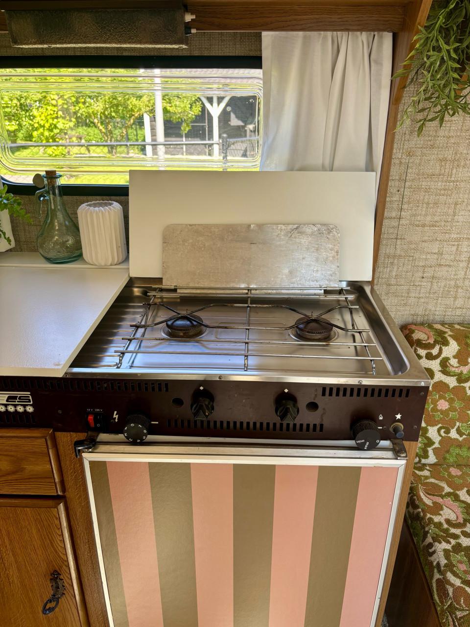 Te koop mooie retro munsterland caravan 380