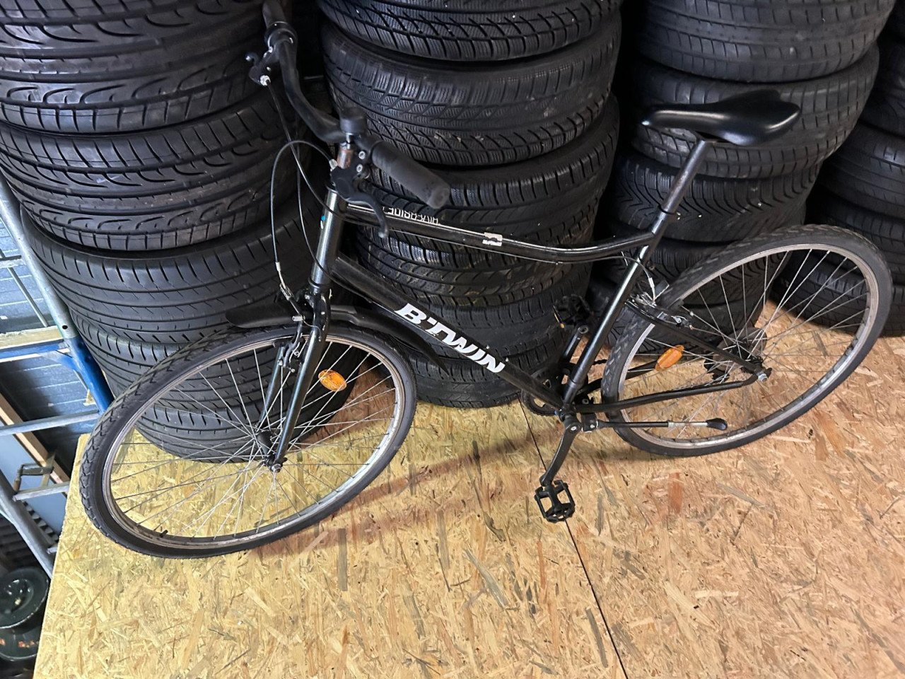 ZWARTE BTWIN RIVERSIDE 100