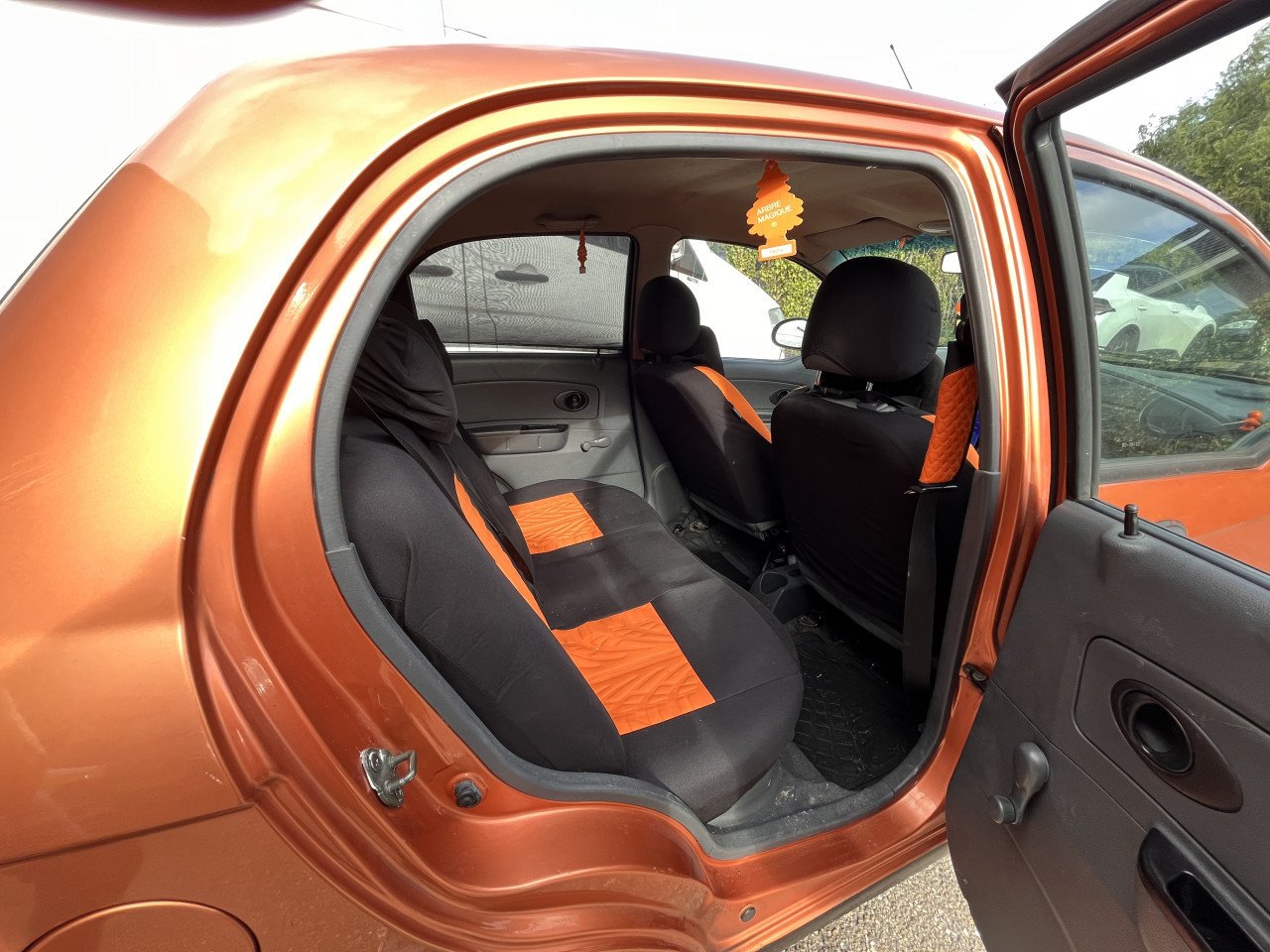 Auto