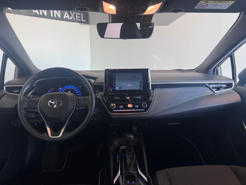 Toyota Corolla Touring Sports 1.8 hybrid business