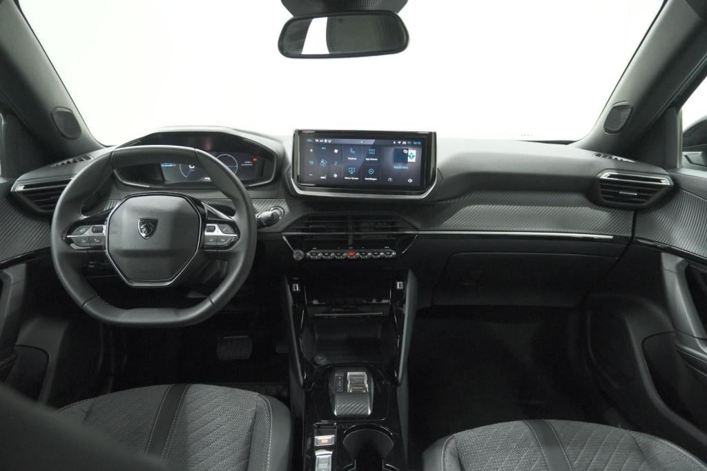 Peugeot E-2008 ev allure 54 kwh | soh 97,7% | 11 kw lader | apple carplay |