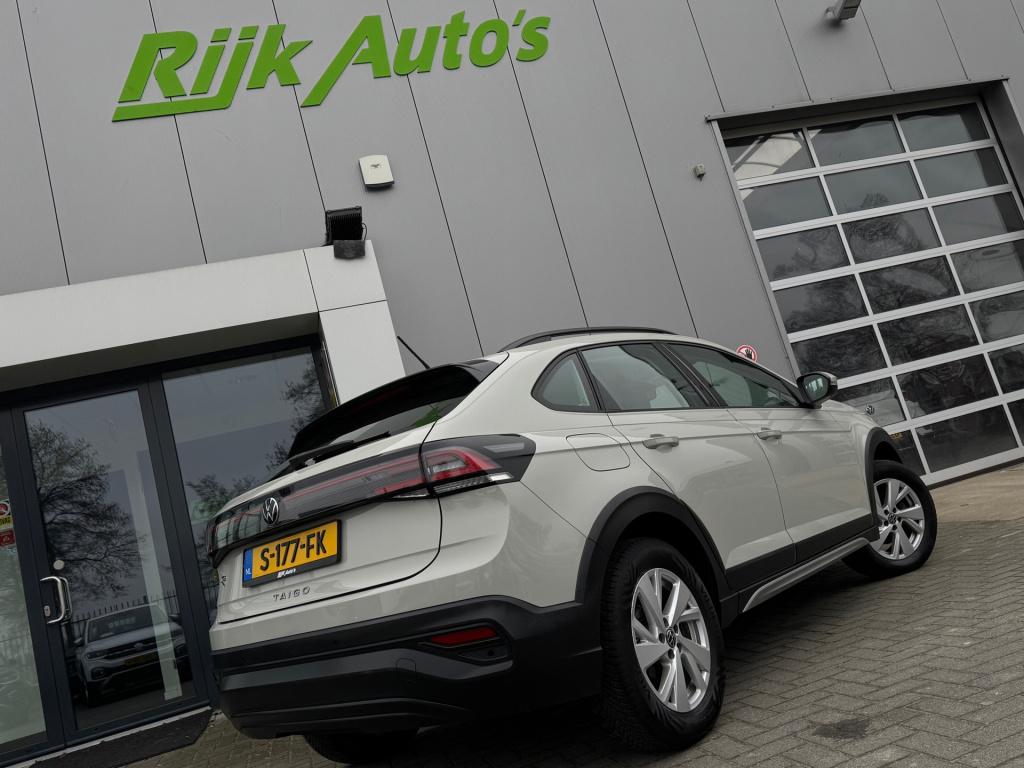 Volkswagen Taigo 1.0 tsi life business * carplay * stoelverwarming * pdc 2x