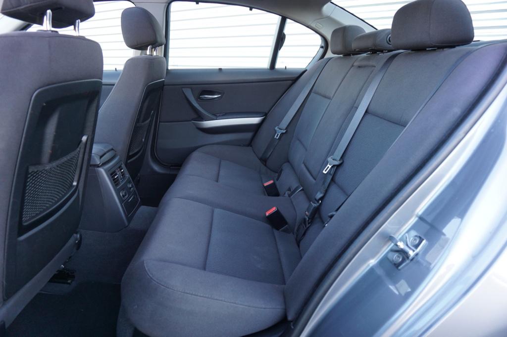 BMW 3-serie 318i business line climate / navi / cruise / pano / elektr. ram