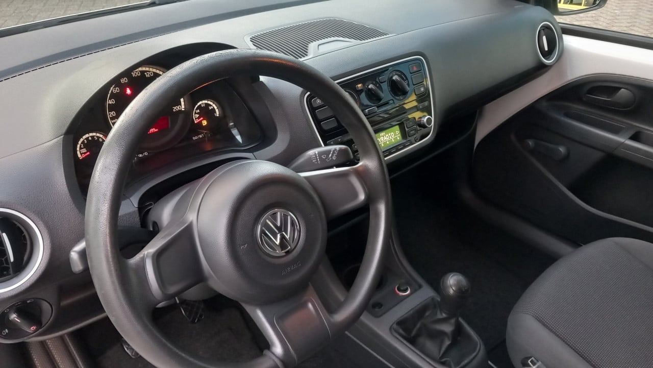 Volkswagen Up 1.0 take-up Blue-Motion 5deurs bj:2013 airco apk 2026