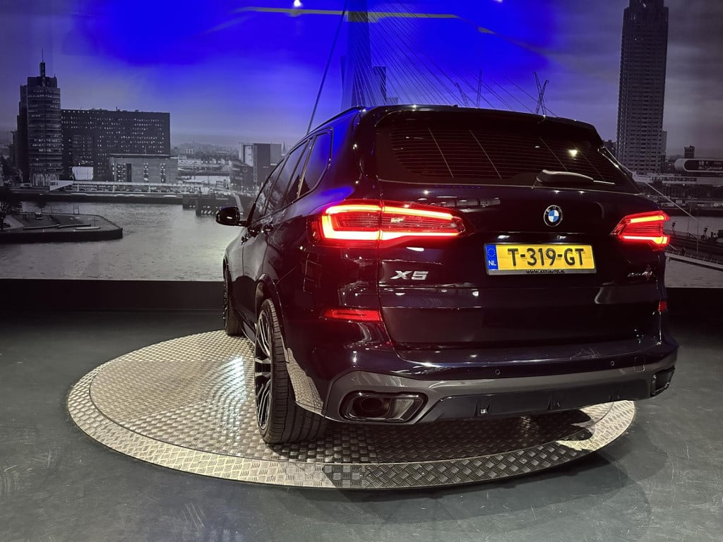BMW X5 xdrive40i high executive m-sport *camera*22 inch*comfortseats*propil