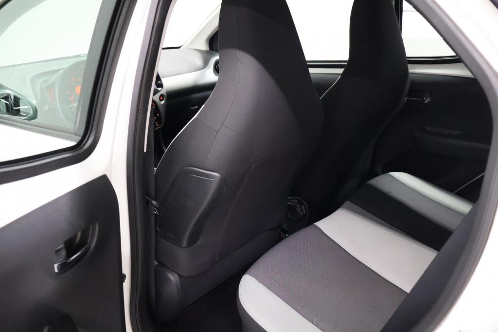 Toyota Aygo 1.0 vvt-i x-play