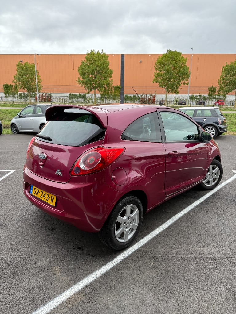 Ford KA 1.2 - titanium - airco