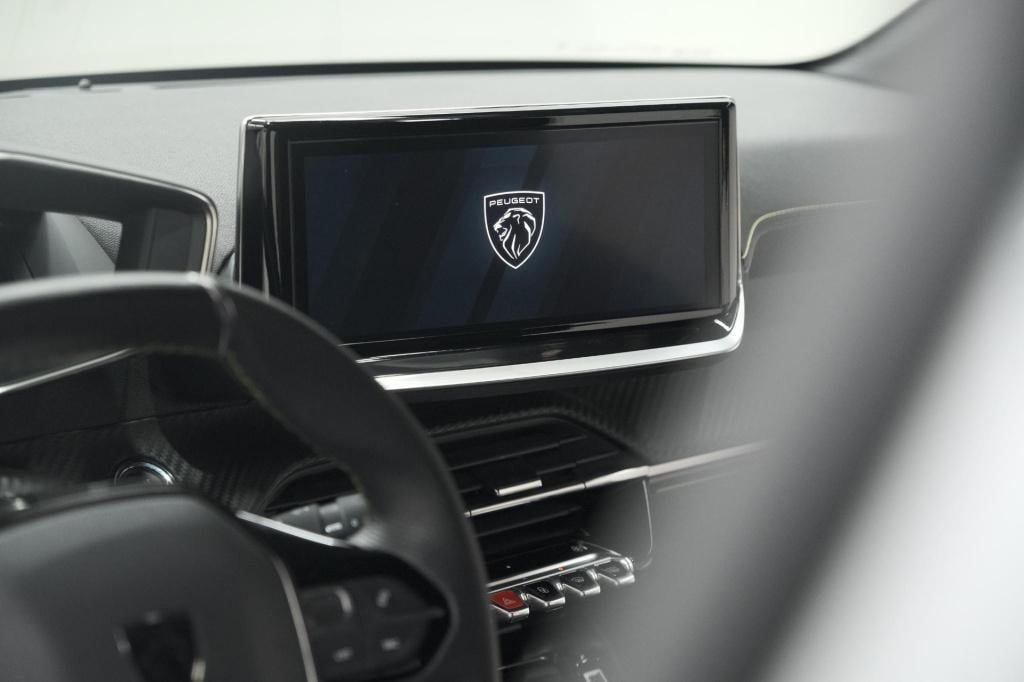 Peugeot 208 puretech 100 gt dark edition | camera | navigatie | apple carpl