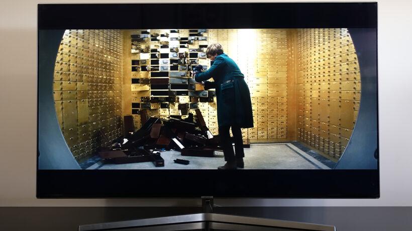 Luxe design Samsung 49 Inch -125cm 4k UHD LED 120Hz Smart - WiFi -Bluetooth