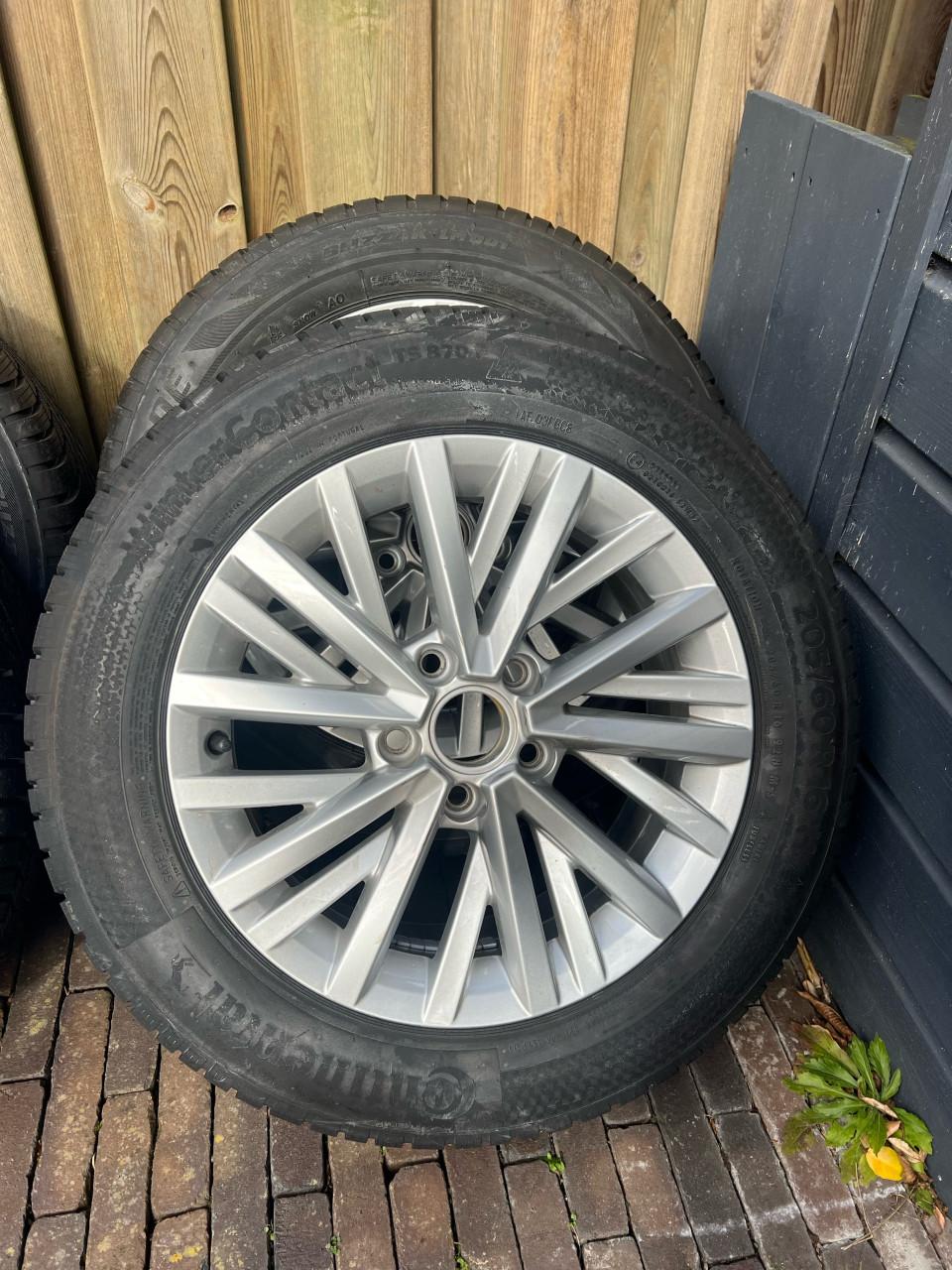 VW T-roc Golf velgen caddy 16 inch nieuwe banden