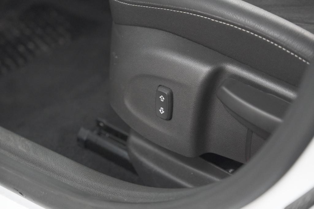 Opel Astra turbo 130 business elegance | camera | dodehoekdetectie | apple 