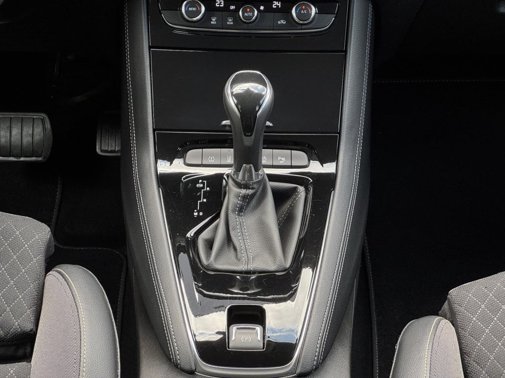 Opel Grandland X 1.2 turbo ultimate automaat | comfortstoelen | navigatie f