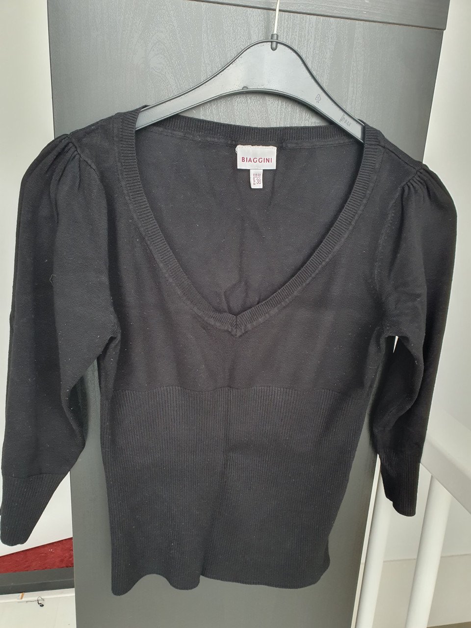 Veel blouses en jurken te koop maat 38-40