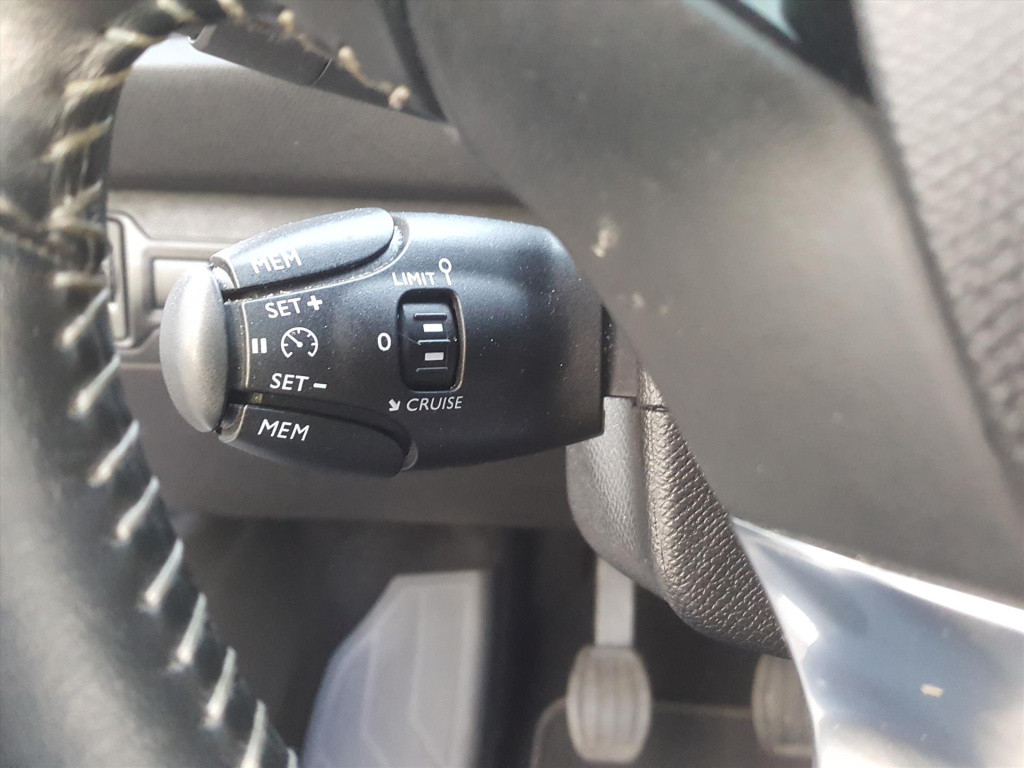 Peugeot 308 1.2 puretech 130pk s&s allure navigatie | cruise & climate cont