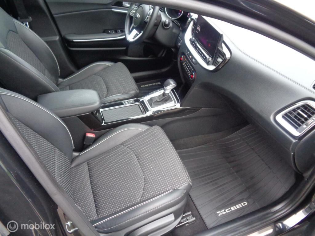Kia Xceed 1.4 t-gdi executive/automaat/navi/panoramadak/half leer/18''lm/tr