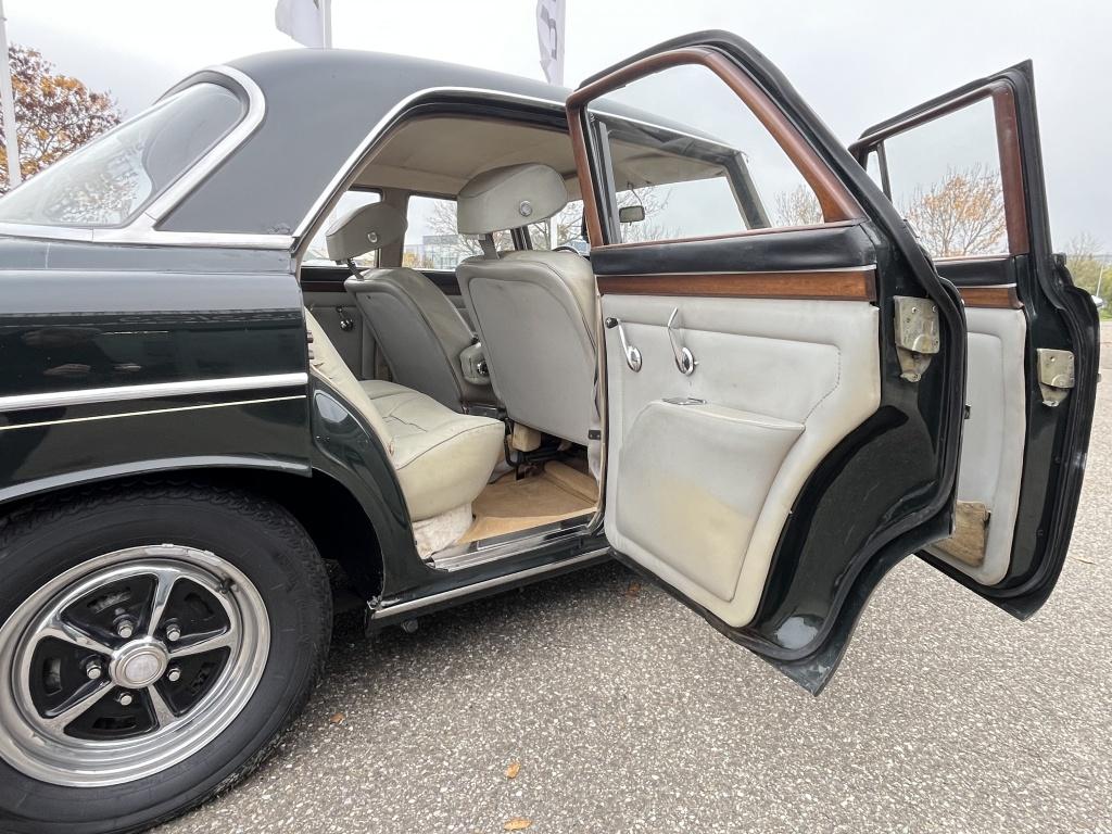 Rover Onbekend p5b 3.5 litre v8 saloon automatic