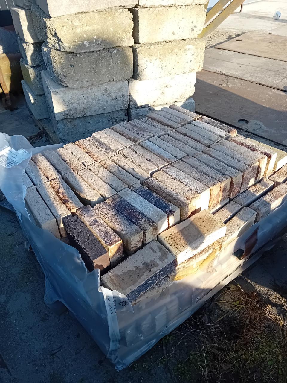 Metselstenen nieuw, ca 300 stuks