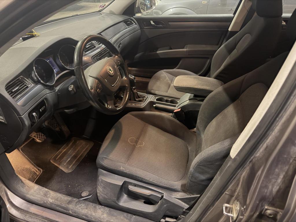 Skoda Superb combi 2.0 tdi greentech active business line ex bpm
