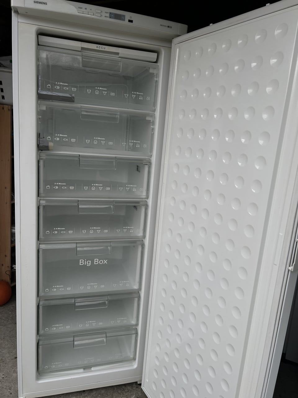 Siemens vriieskast/vriezer 175x65 cm. 303 liter klasse A+