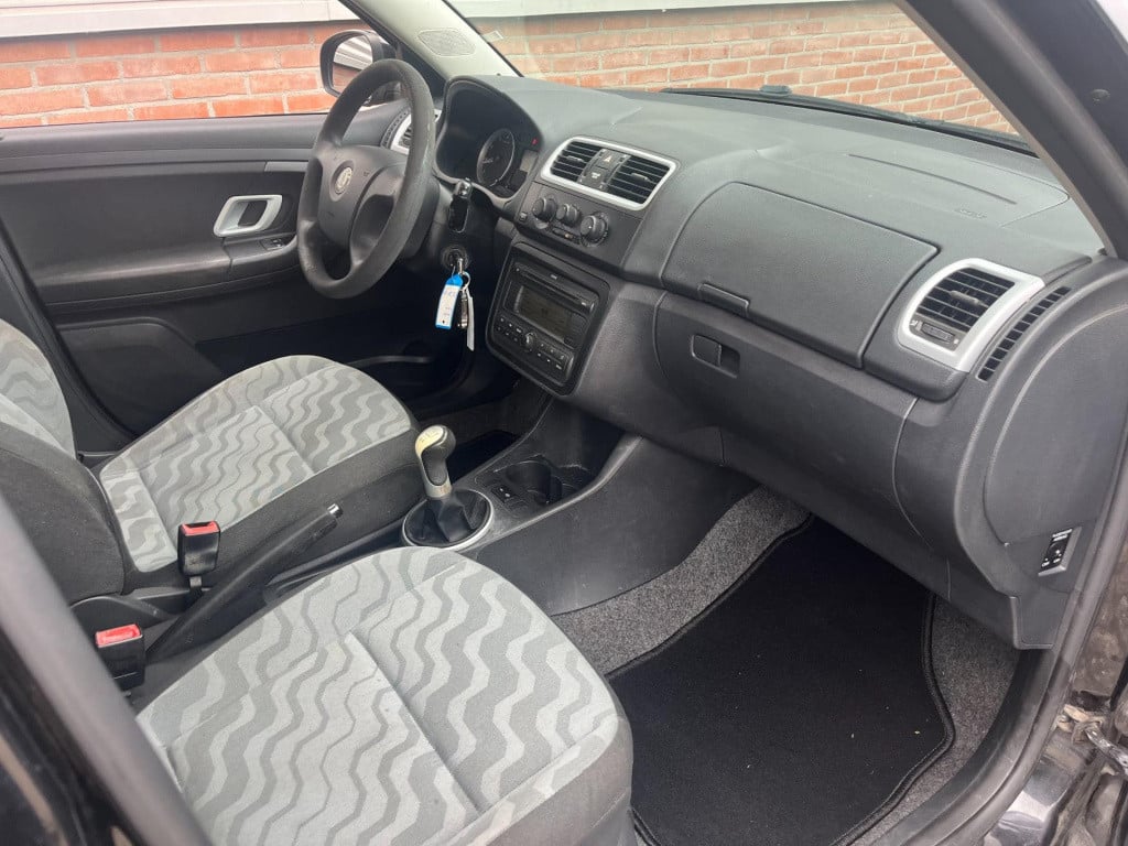 Skoda Fabia combi 1.6-16v ambiente | airco