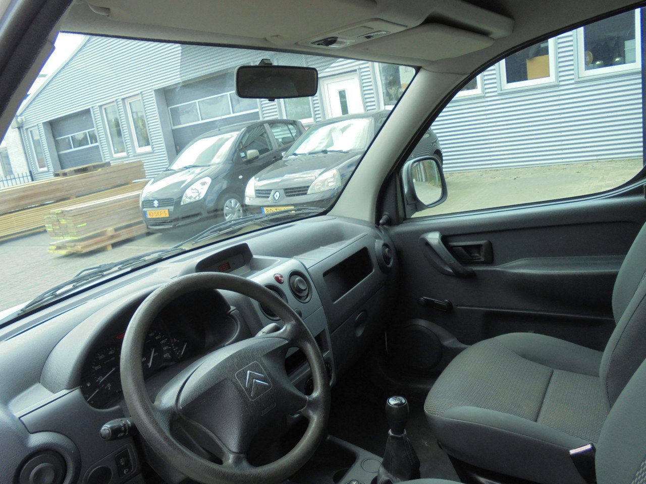 Berlingo 1.6 HDI 600 First uitvoering,Apk April 2026 eerste eigenaar