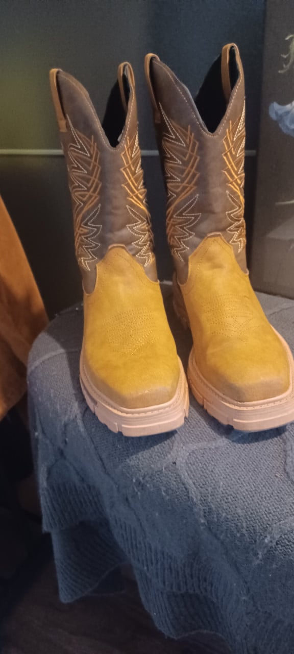 Heren boots, materiaal leer 25,—€