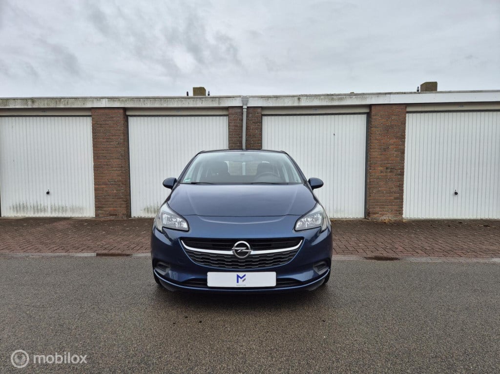 Opel Corsa 1.4 edition / 5- deurs / stuur- stoelverwarming / parkeersensore