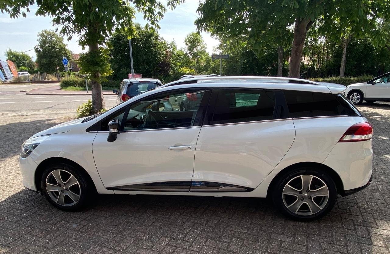 Renault Clio Estate 0.9 TCe Night & Day | 87.352 km | Navigatie | 1 eigenär