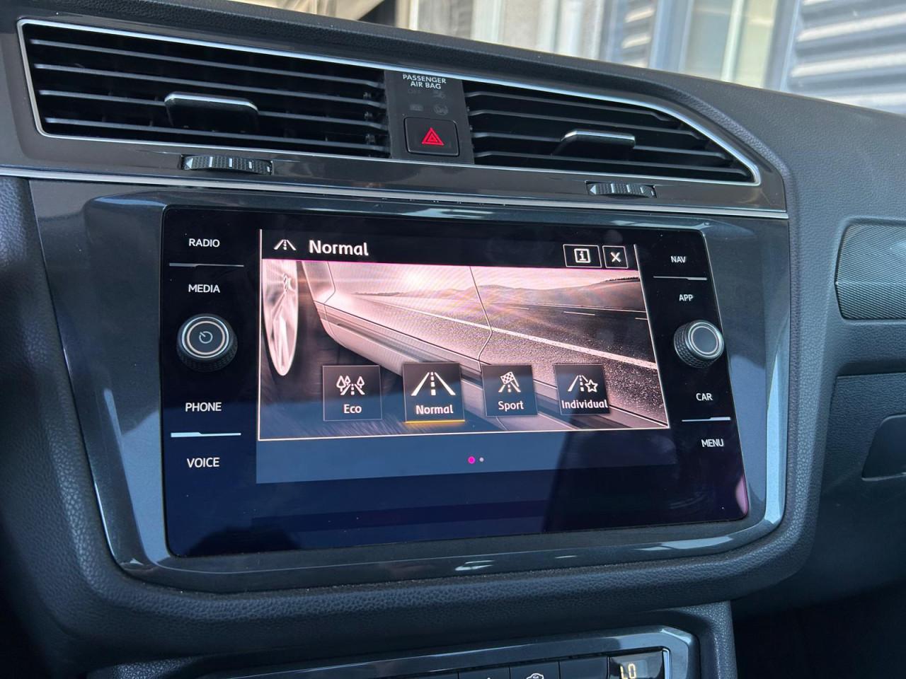Volkswagen Tiguan 2.0 TDI 4Motion R-Line|CARPLAY|PANO|DSG|