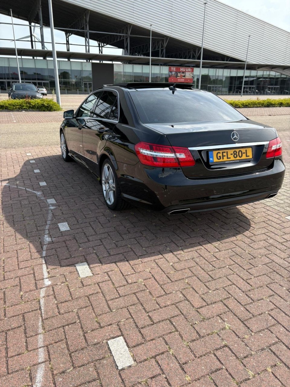 Mercedes-Benz E-klasse 3.5 E350CGI Sedan AUT 2011Zwart