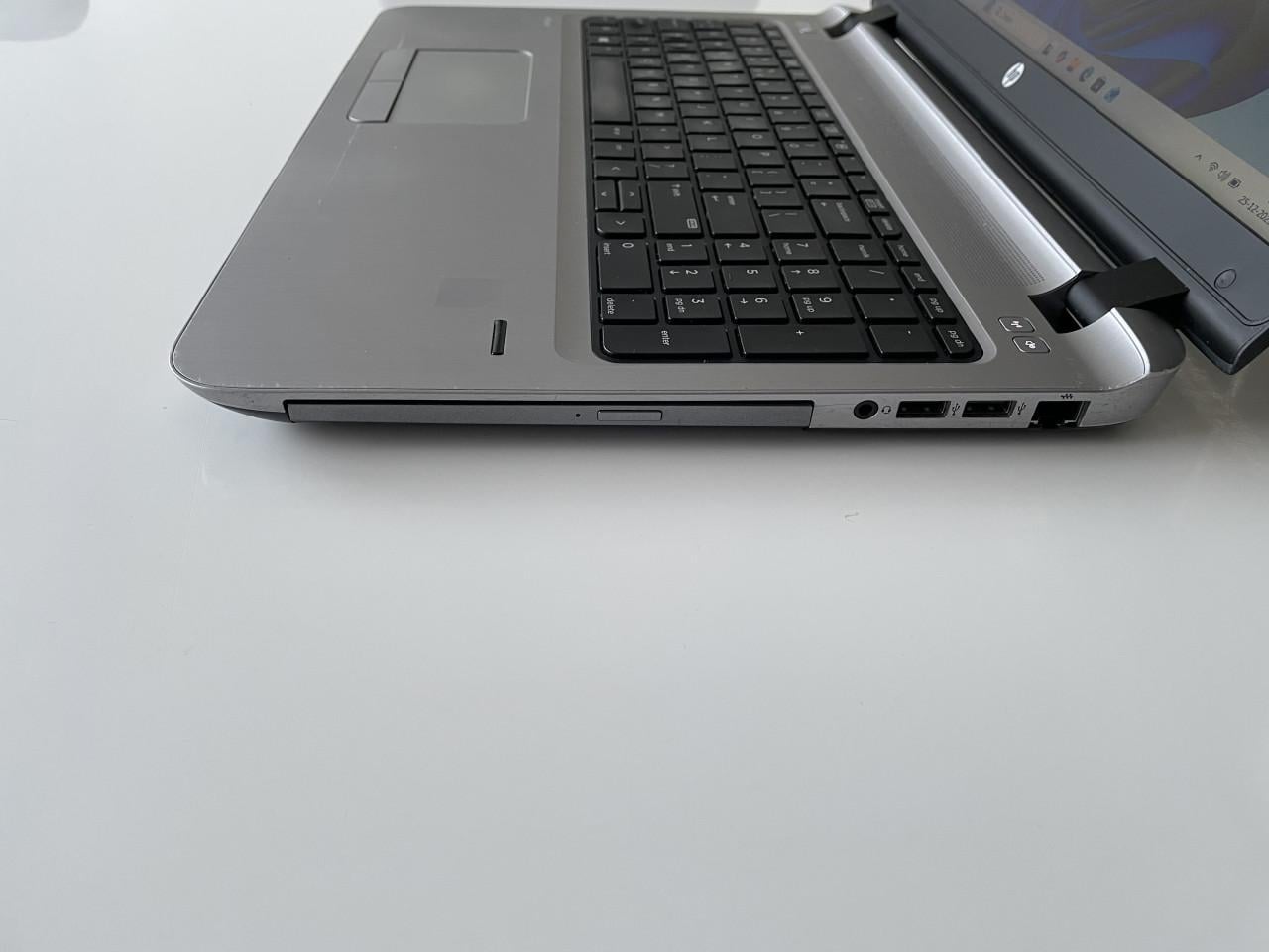 Hp Laptop - met SSD, muis + Sim mogelijkheid