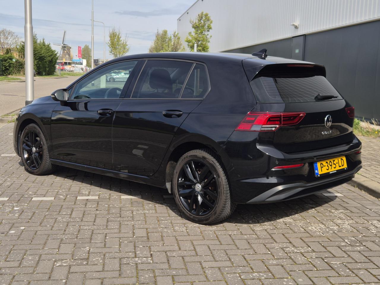VW Golf 8 | Luxe Style uitvoering | stoel-stuurverw+trekhaak