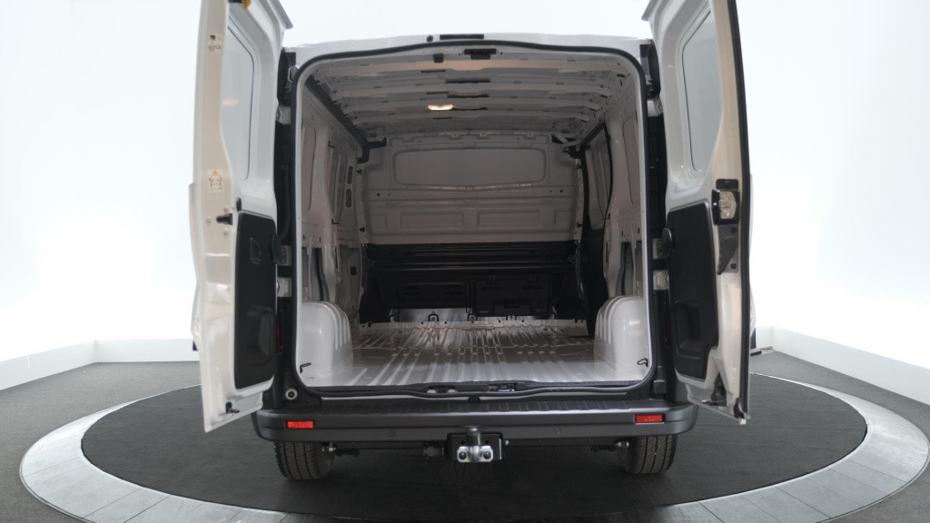 Renault Trafic 2.0 blue dci 150 t30 l2h1 start | trekhaak | camera | airco 