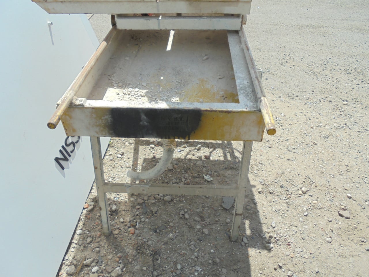 Te koop een professionele stenen zaag tafel watergekoeld € 200