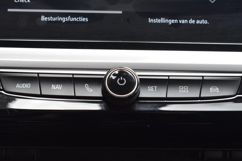 Opel Grandland 1.2 turbo business elegance