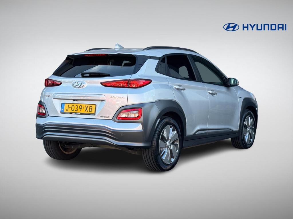 Hyundai Kona ev fashion 64 kwh 3-fase lader, soh 96%!