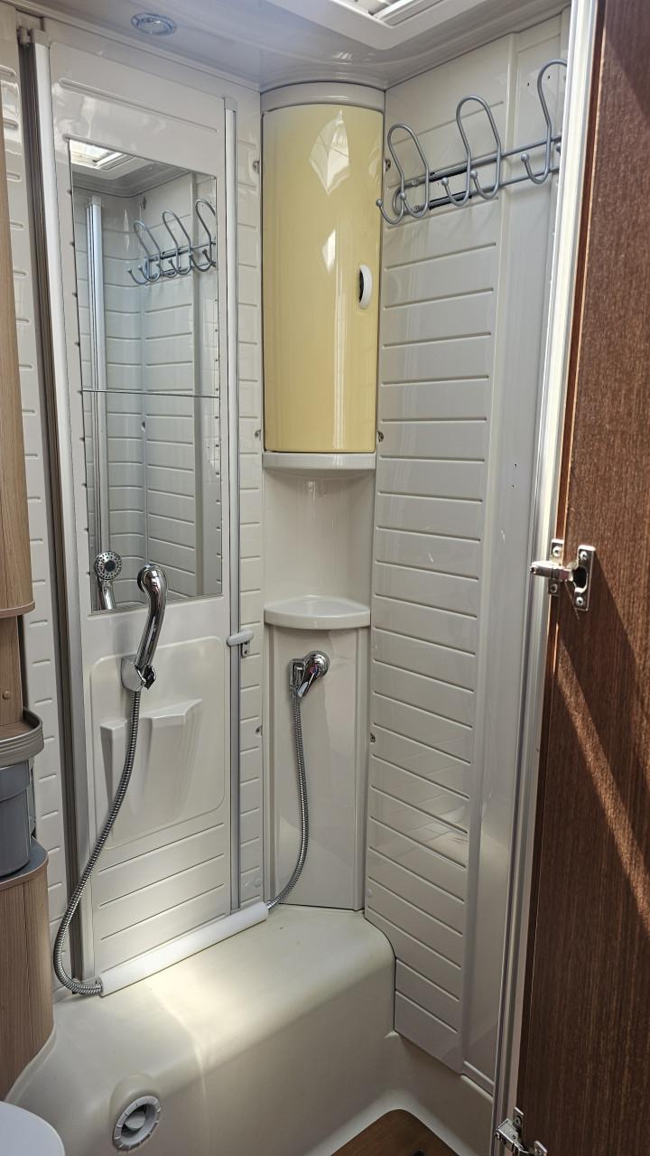 Camper Bürstner Ixeo 726 it plus