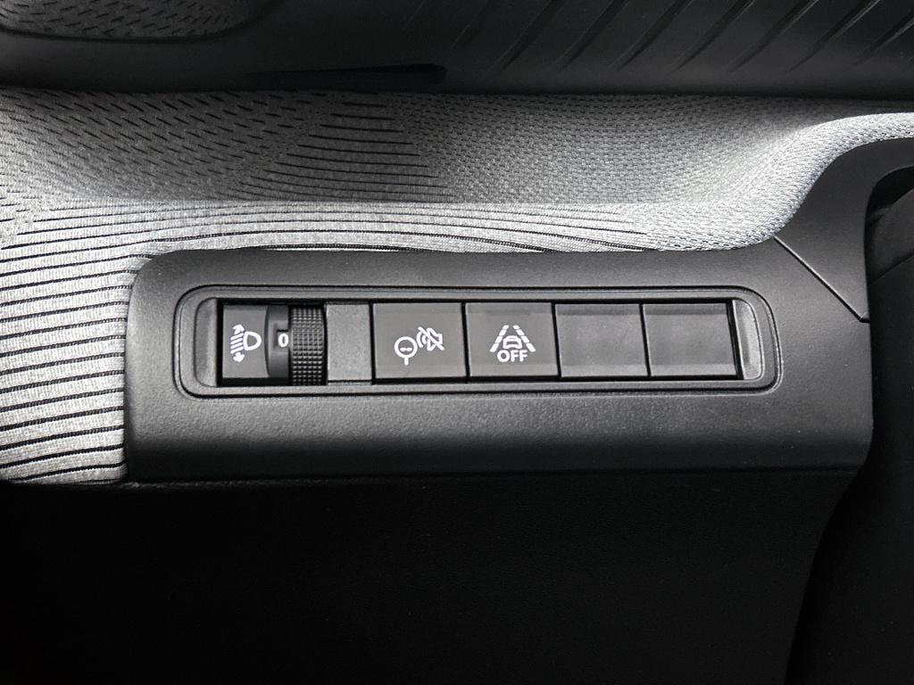 Citroen C3 hybrid 110pk automaat max | rijklaar | climate control | camera 