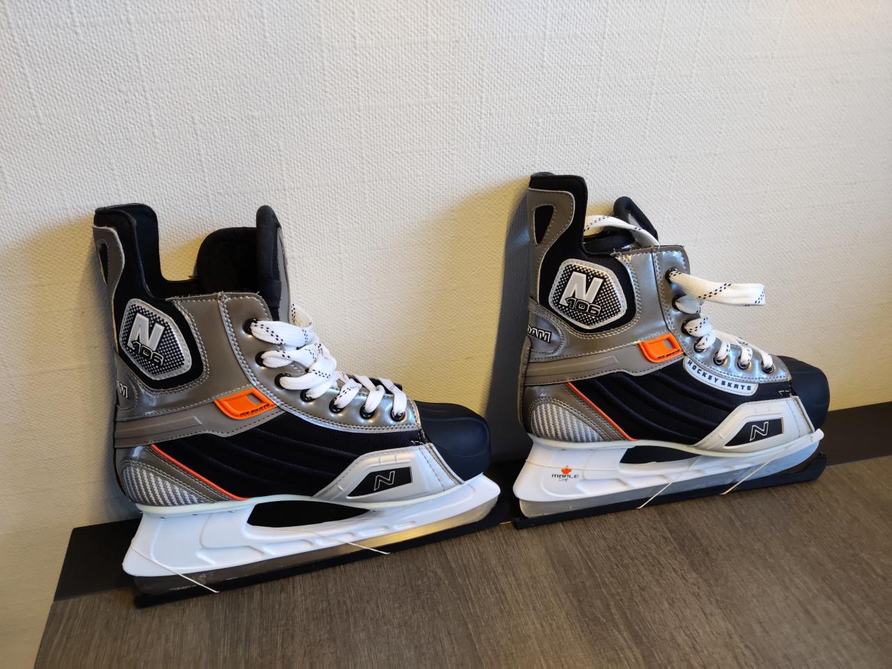 Hockey schaatsten maat 44 1x gebruikt