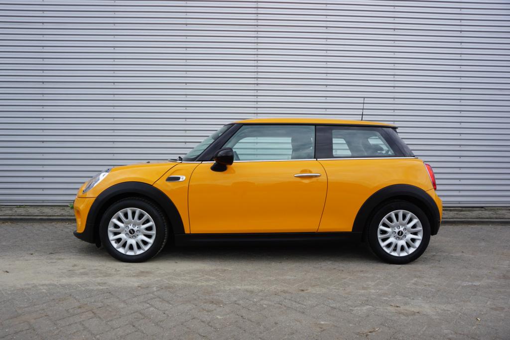 Mini 3-deurs 1.2 one airco / stoelverw. / bt / elektr. ramen / lm velgen