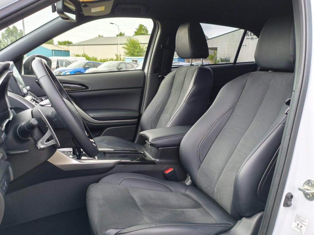 Mitsubishi Eclipse Cross 2.4 phev intense+