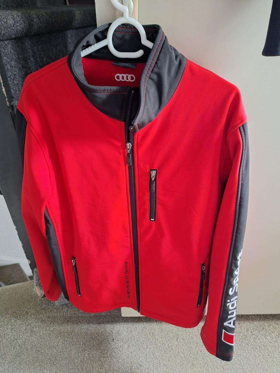 Audi softshelljas jack